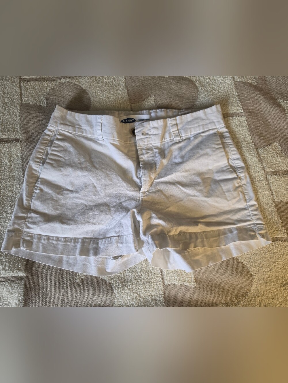 Old Navy White Women's Chino Shorts